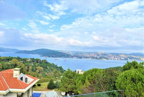 Yenikoy Bosphorus Hattat Villa's