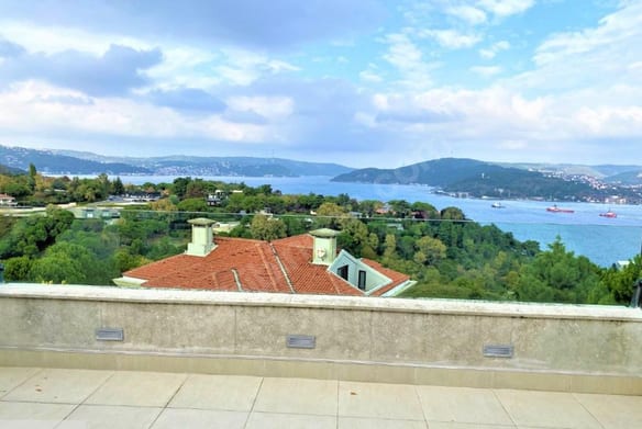 Yenikoy Bosphorus Hattat Villa's