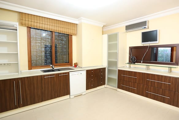 Bosphorus Mansion Villa For Sale