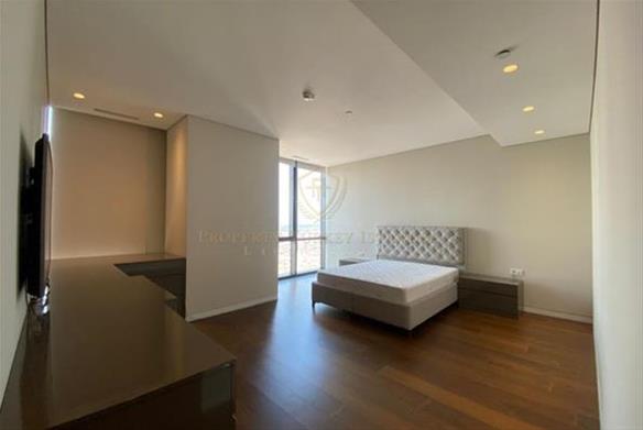 Trump Towers Residence 27th Floor