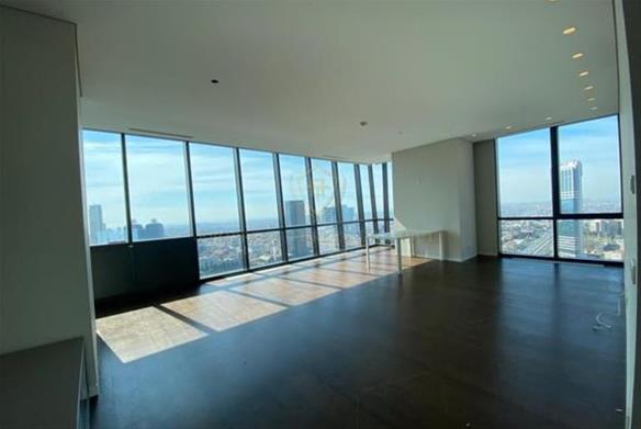 Trump Towers Residence 27th Floor