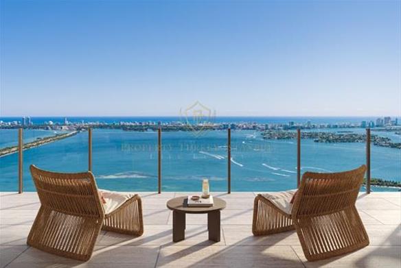 Villa Miami Residences 