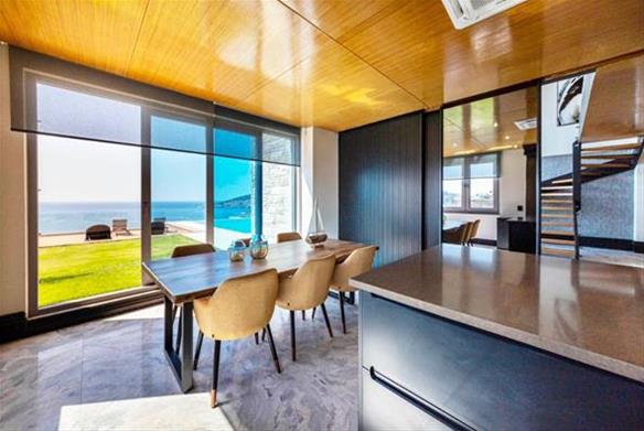 Sky Luxury Villa