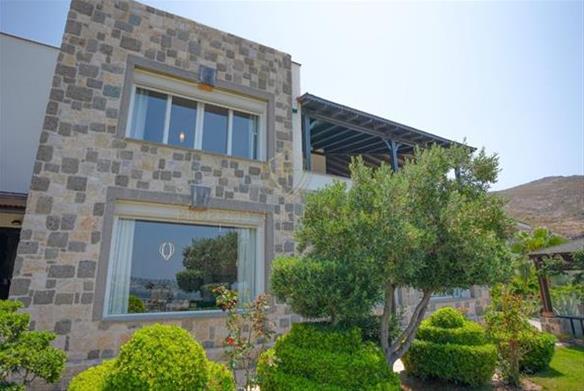Gümüşük Detached Villa