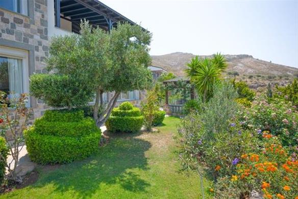 Gümüşük Detached Villa