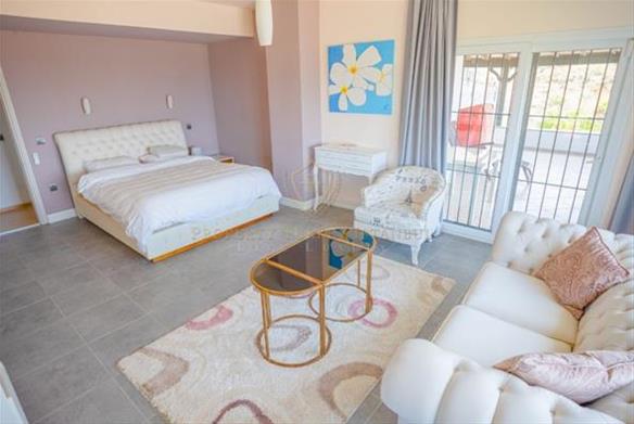 Gümüşük Detached Villa