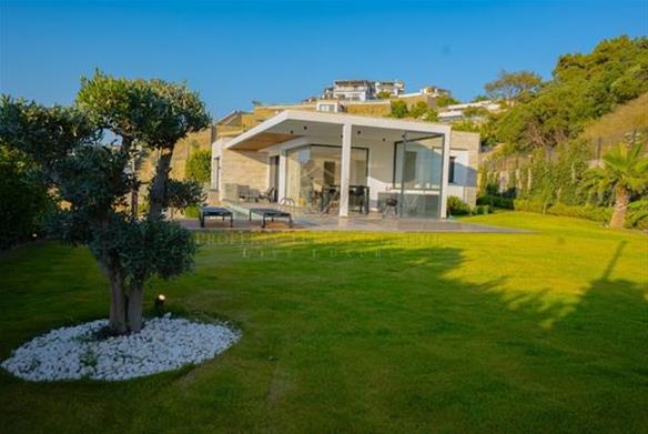 Modern Villa with Sea View in Yalıkavak