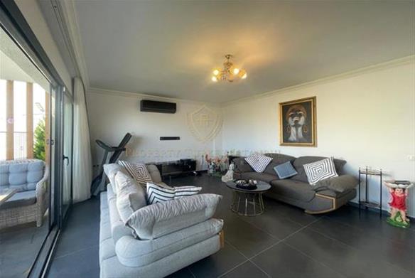 Detached villa with private garden and sea view in Bodrum