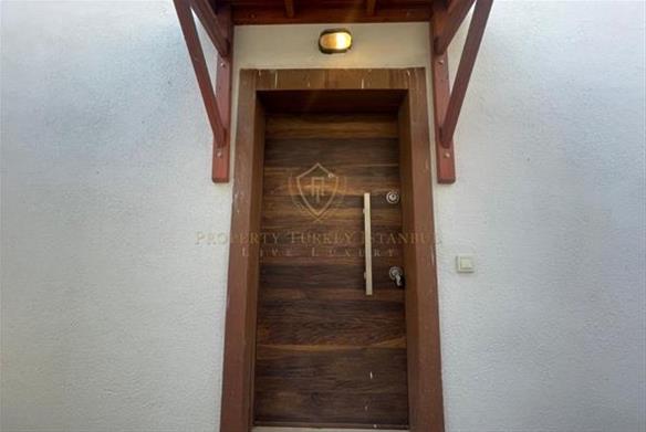 Detached villa with private garden and sea view in Bodrum