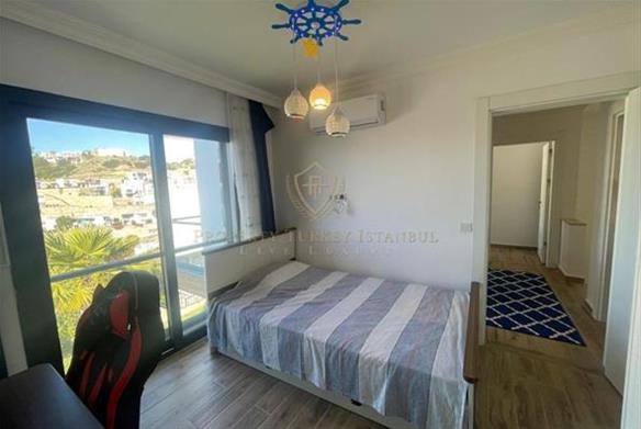 Detached villa with private garden and sea view in Bodrum