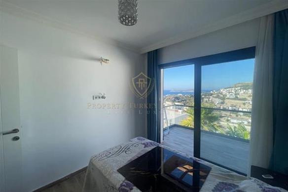 Detached villa with private garden and sea view in Bodrum