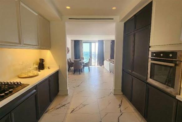 Ofton Miramar Penthouse