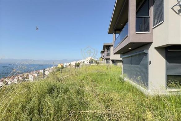 Villa for Sale in Dikili, Izmir