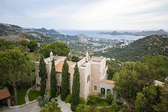 Restored Stone Villa with Panoramic Sea View in Yalıkavak