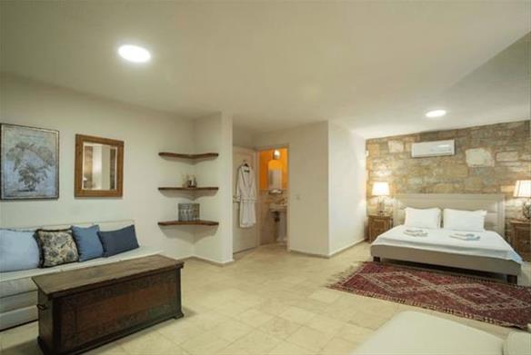 Restored Stone Villa with Panoramic Sea View in Yalıkavak