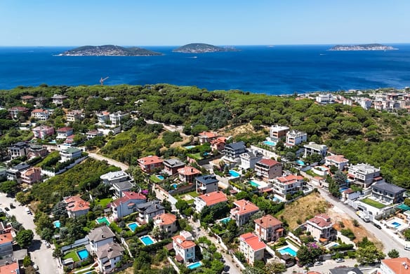 Dragos Kartal Villa