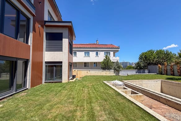 Dragos Kartal Villa