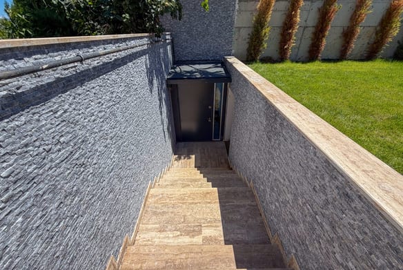 Dragos Kartal Villa