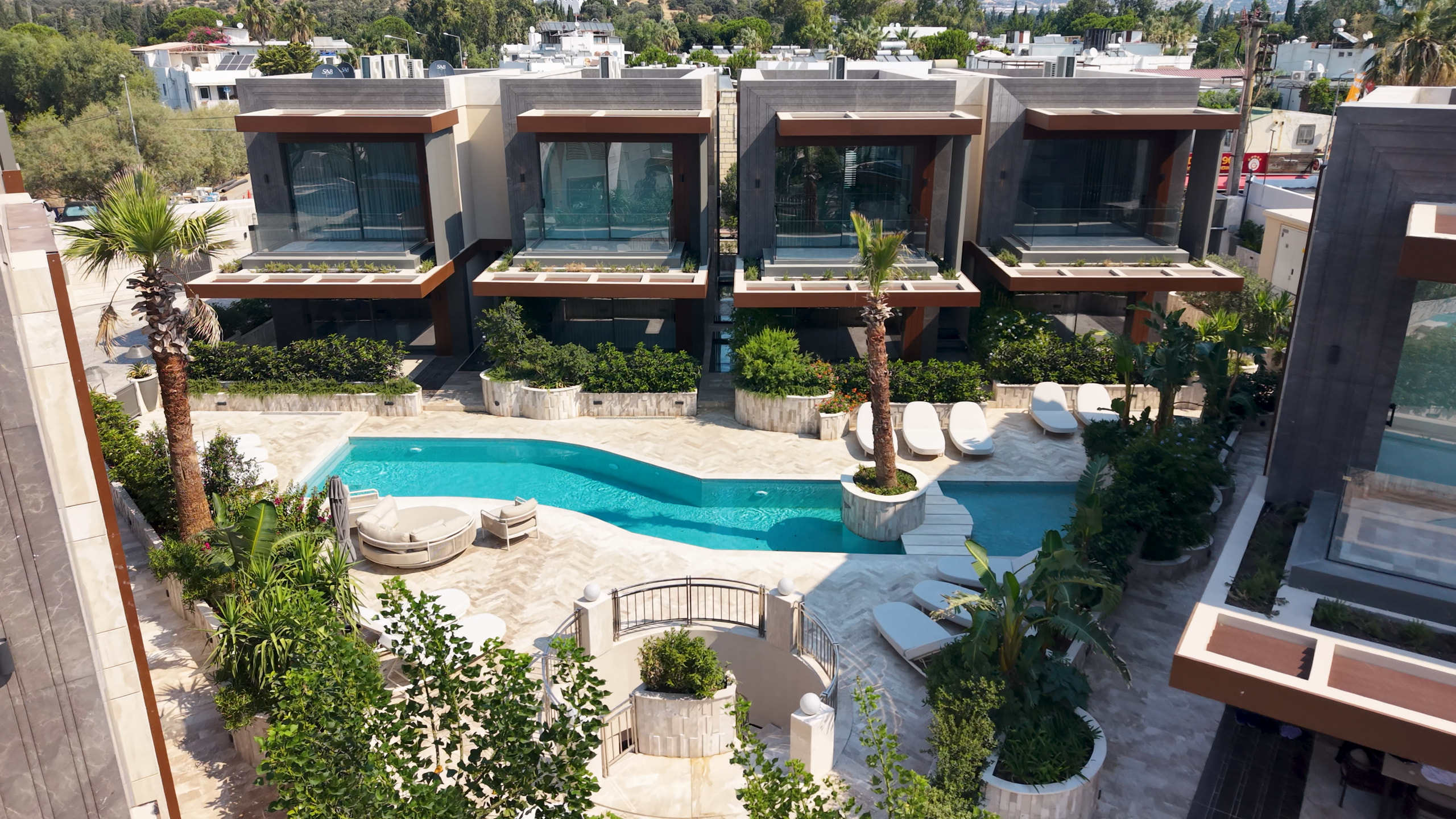 Reverse Duplex Residence